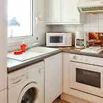 Appartement Moderne A Frejus 60 M² Piscine Partagee